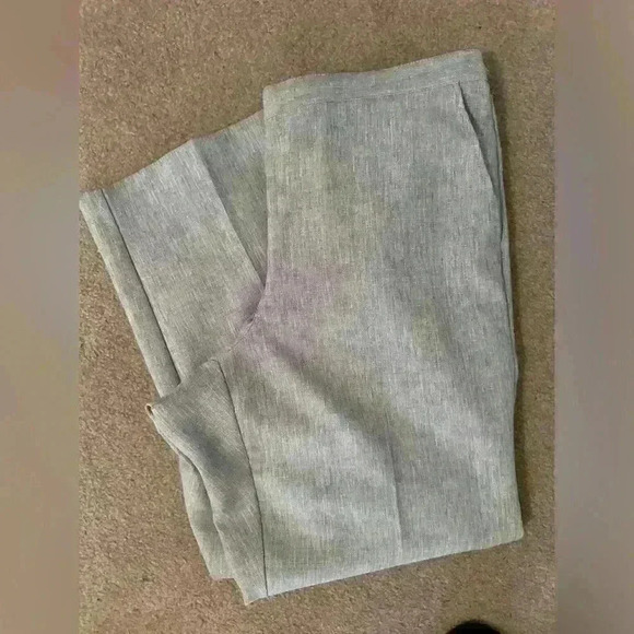 Alfred Pants - Like New Light Gray Alfred Dunner Pull on Pants